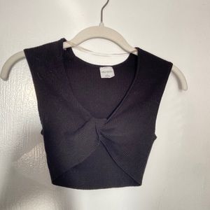 black twist knit cropped tank top